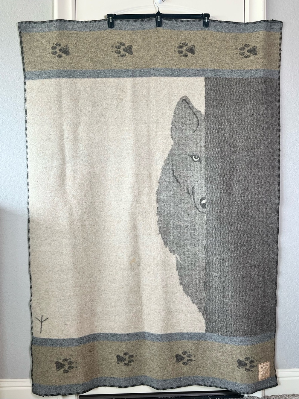 Vtg Faribault Wellspring Pure Wool Wolf Blanket Laurie Jacobi Legend Robe 90s